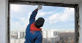 Демонтаж остекления балкона в Симферополе - цена от 573 руб. - Сварной-Смф